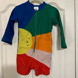 Hanna Andersson Sunburst Rainbow Swim Rashguard 18-24 Months